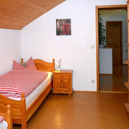 Ferienwohnung Haus Wuhrbichl マルクヴァルトシュタイン エクステリア 写真